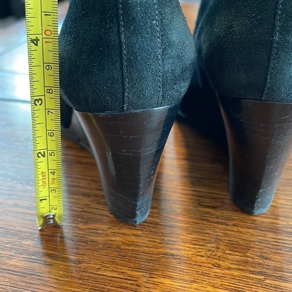 Robert Clergerie Black Suede Wedge Lace Up Pointy Toe Bootie 37.5 / 7.5.